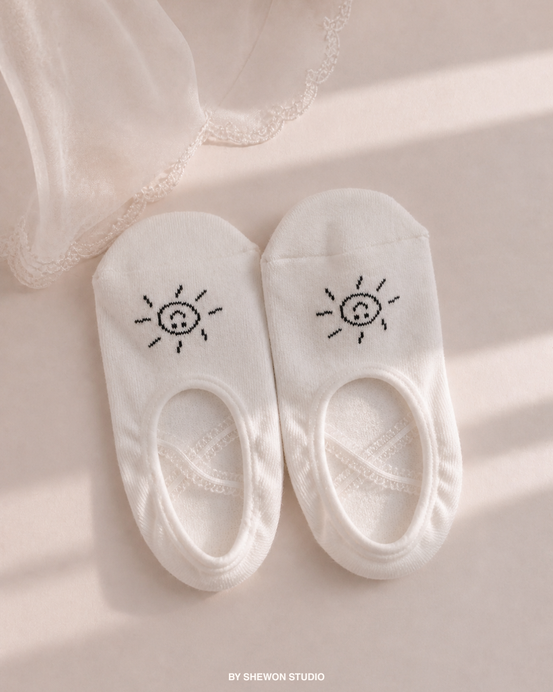 Olivia Pilates Grip Socks Short Strap