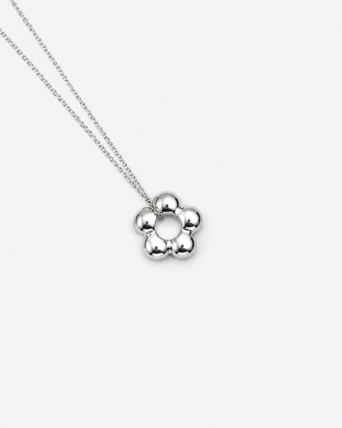 The Lili Necklace